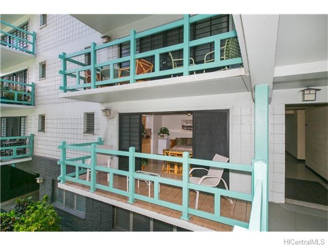 2957 Kalakaua Avenue  Unit 211