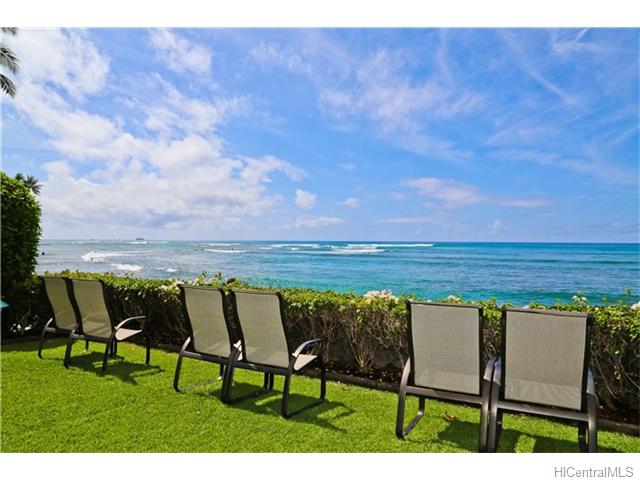 2957 Kalakaua Avenue  Unit 211