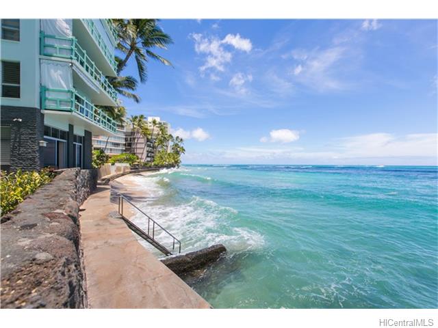2957 Kalakaua Avenue  Unit 211