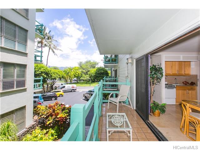 2957 Kalakaua Avenue  Unit 211