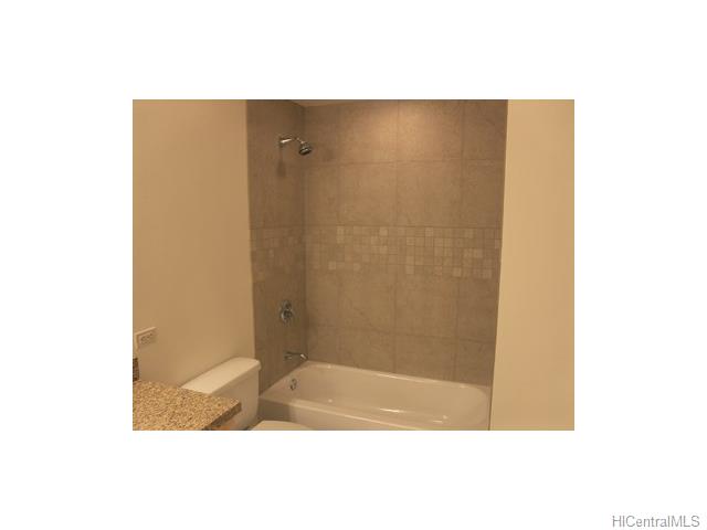 600 Queen Street  Unit 4005
