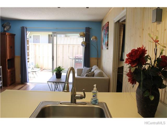 94-1063 Kaukahi Place  Unit B4