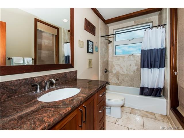 674A Kahaone Place  Unit 2