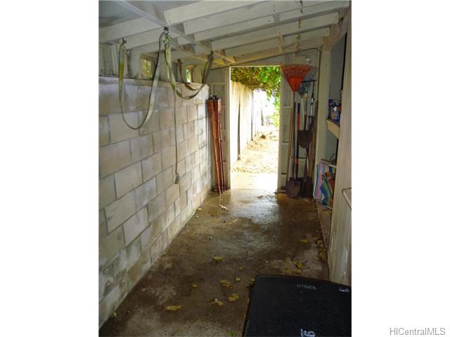 68-695 Farrington Highway
