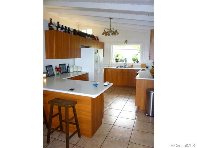 68-695 Farrington Highway