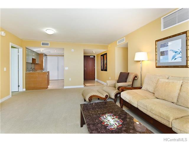 1177 Queen Street  Unit 3503