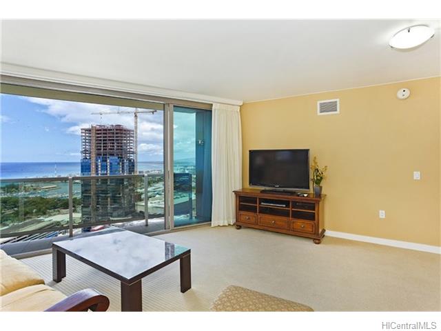 1177 Queen Street  Unit 3503