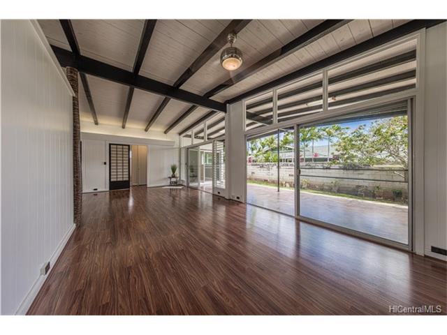 6085 Manukapu Place