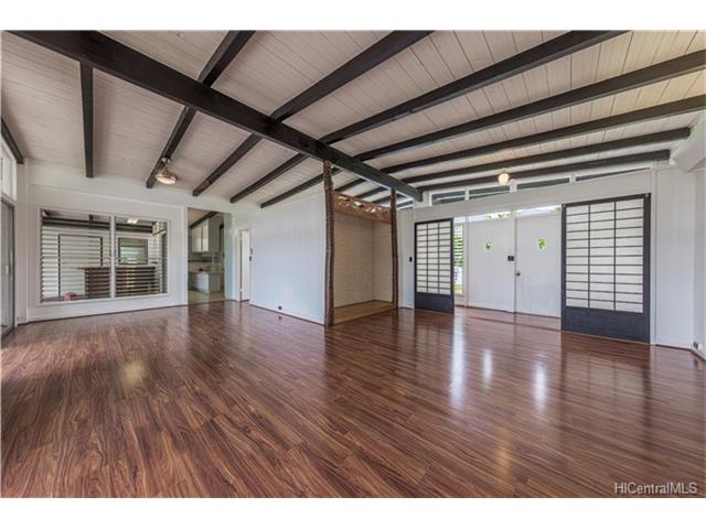 6085 Manukapu Place