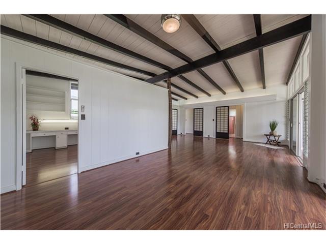 6085 Manukapu Place