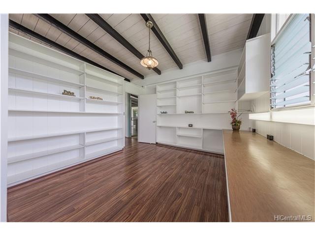 6085 Manukapu Place