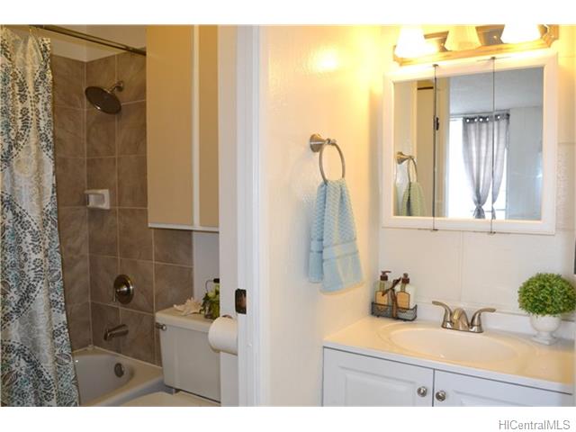 2847 Waialae Avenue  Unit 306