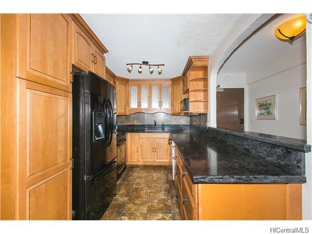 303 Liliuokalani Avenue  Unit 1104