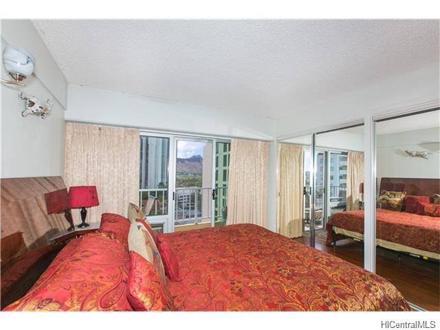 303 Liliuokalani Avenue  Unit 1104