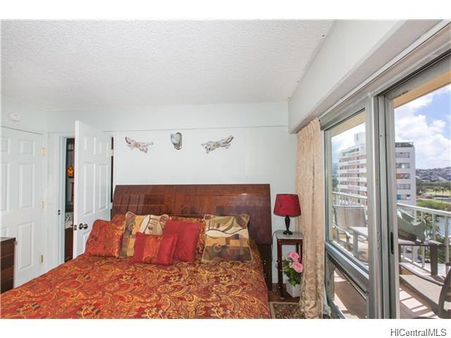 303 Liliuokalani Avenue  Unit 1104