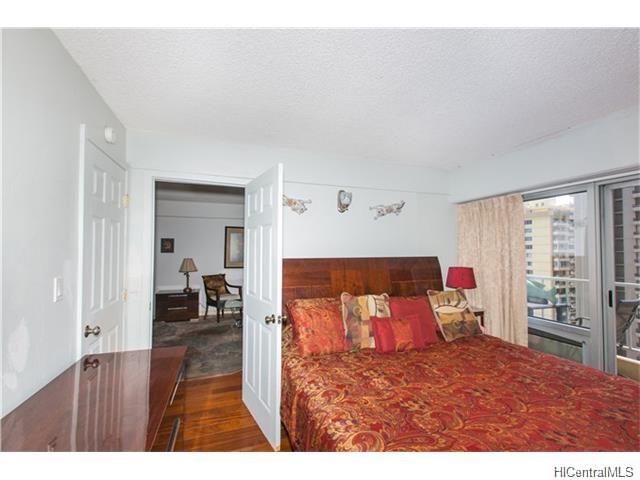 303 Liliuokalani Avenue  Unit 1104