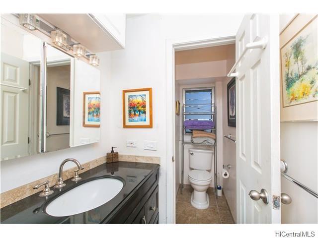 303 Liliuokalani Avenue  Unit 1104