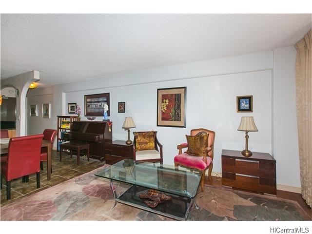 303 Liliuokalani Avenue  Unit 1104