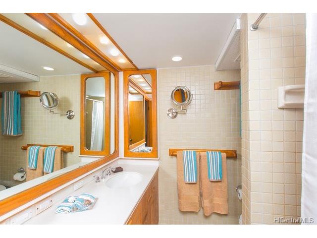 2825 S King Street  Unit 403