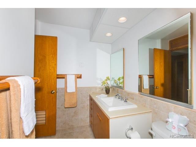 2825 S King Street  Unit 403