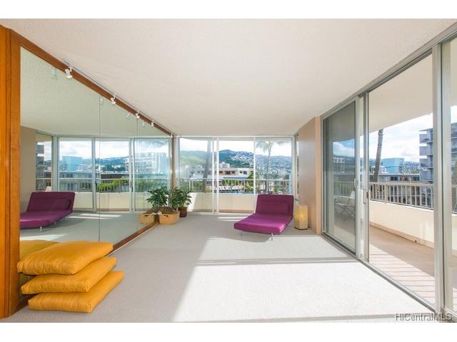 2825 S King Street  Unit 403