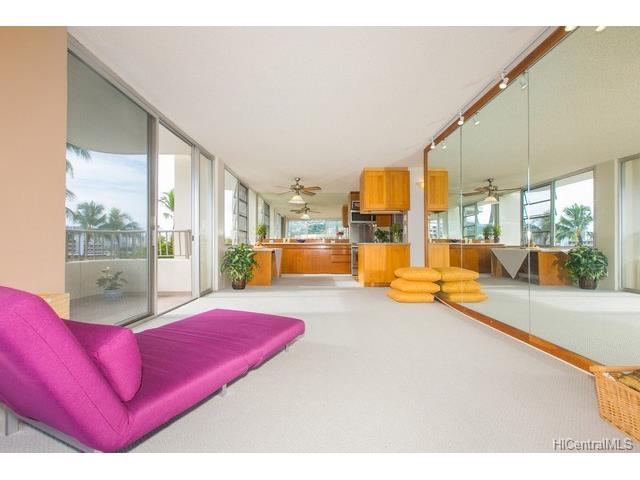 2825 S King Street  Unit 403