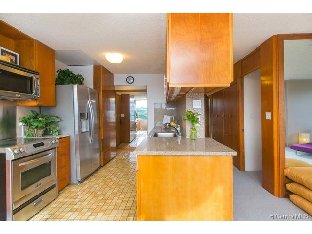 2825 S King Street  Unit 403