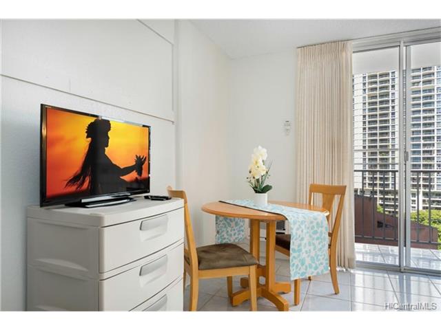 1920 Ala Moana Boulevard  Unit 712