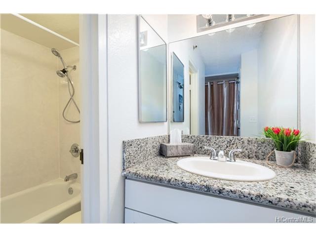 1920 Ala Moana Boulevard  Unit 712