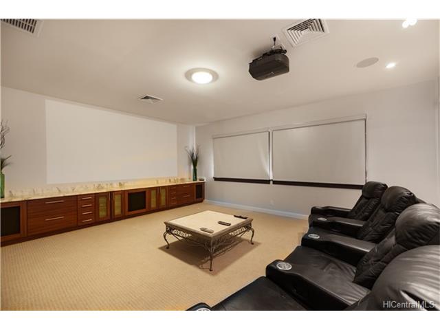 7096 Kalanianaole Highway