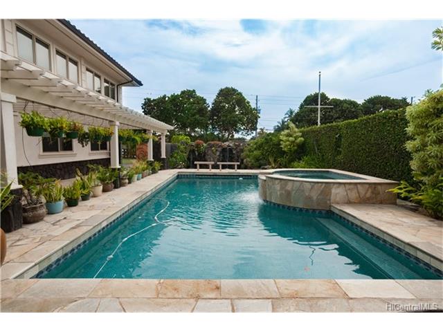 7096 Kalanianaole Highway