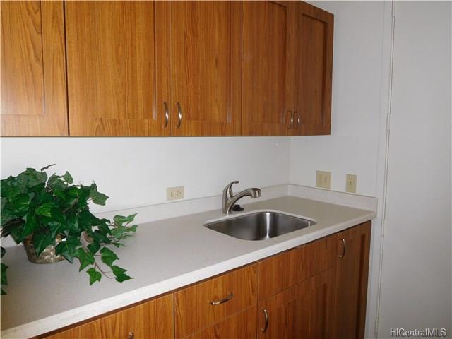 1750 Kalakaua Avenue  Unit 912