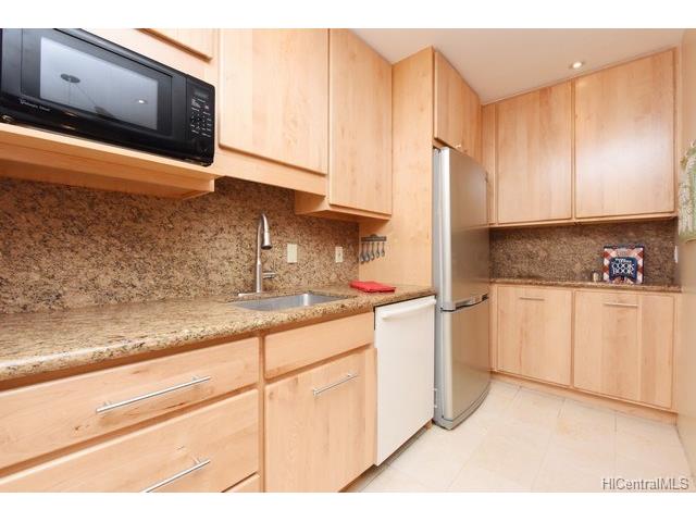 3721 Kanaina Avenue  Unit 206