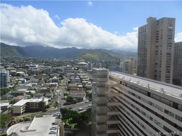 500 University Avenue  Unit 2204