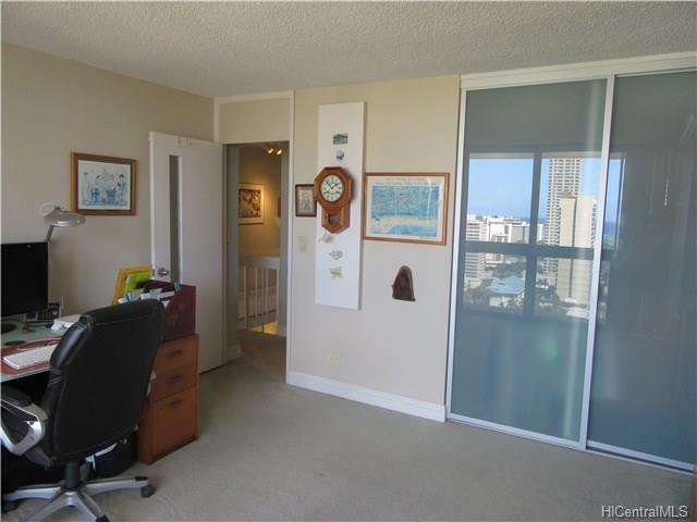 500 University Avenue  Unit 2204