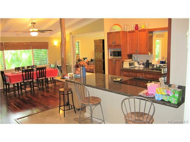823 Halula Place