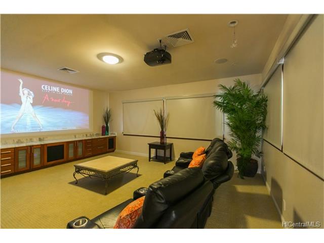 7096 Kalanianaole Highway