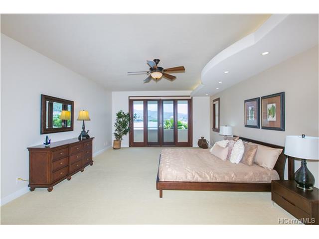 7096 Kalanianaole Highway