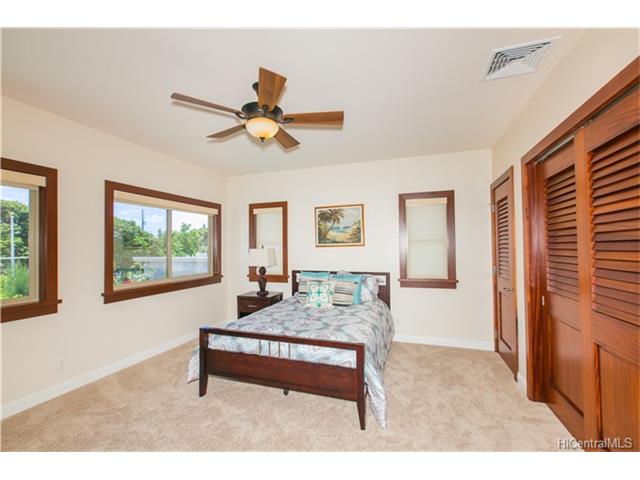 7096 Kalanianaole Highway