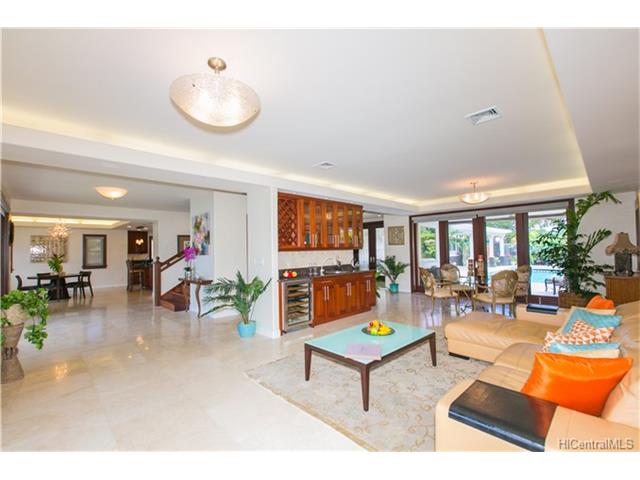 7096 Kalanianaole Highway