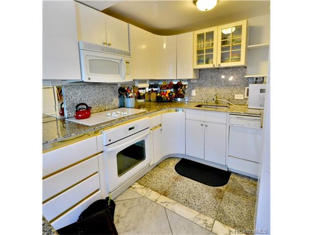 225 Queen Street  Unit 23E