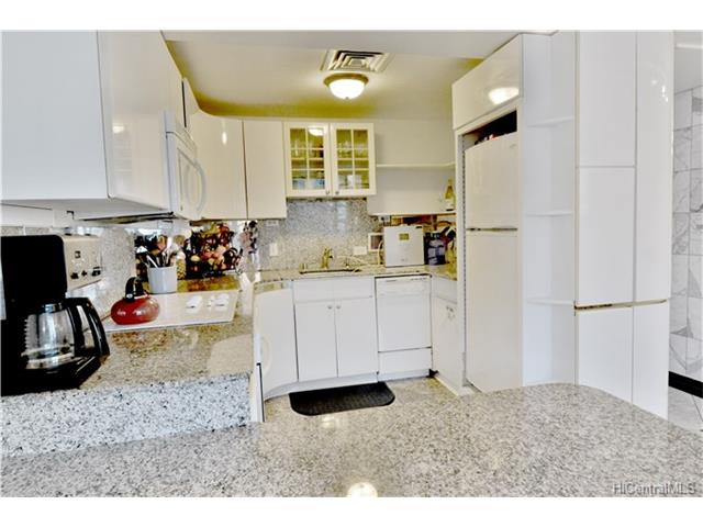225 Queen Street  Unit 23E