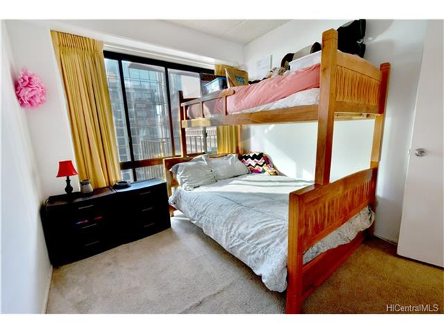 225 Queen Street  Unit 23E