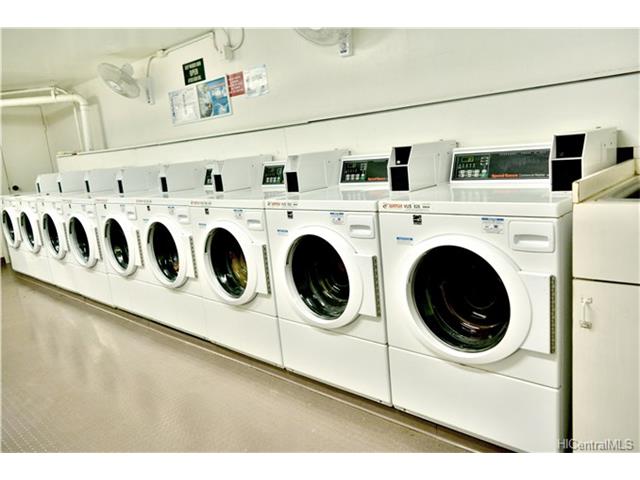 225 Queen Street  Unit 23E