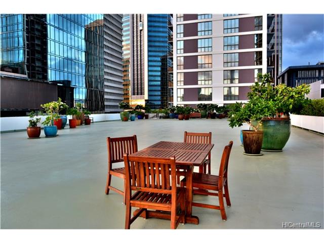225 Queen Street  Unit 23E