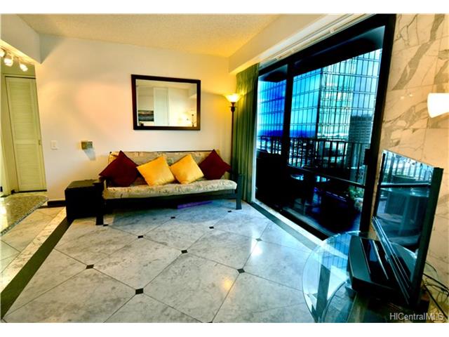 225 Queen Street  Unit 23E