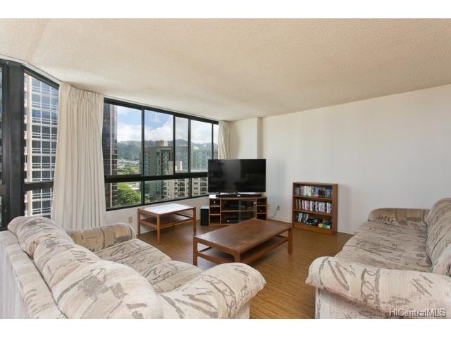 55 S Judd Street  Unit 1807