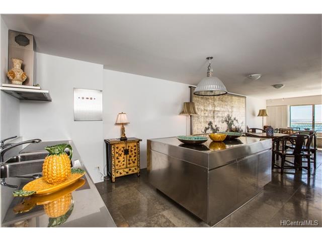 2895 Kalakaua Avenue  Unit 603-604