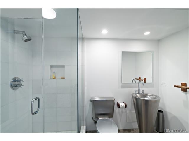 2895 Kalakaua Avenue  Unit 603-604