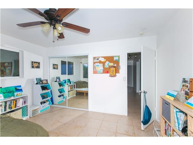68-697 Farrington Highway
